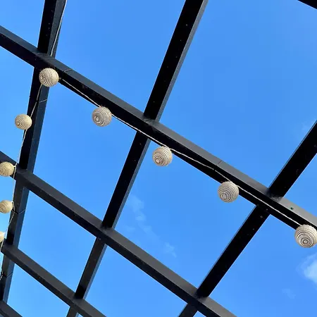 Trendy Isabella, Heated Pool