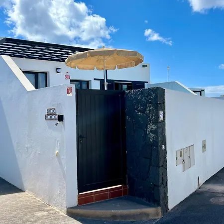 Trendy Isabella Vakantiehuis Playa Blanca (Lanzarote)