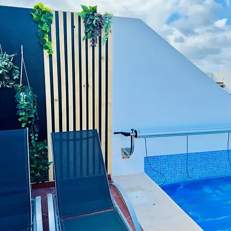 Trendy Isabella, Heated Pool Semesterbostad *